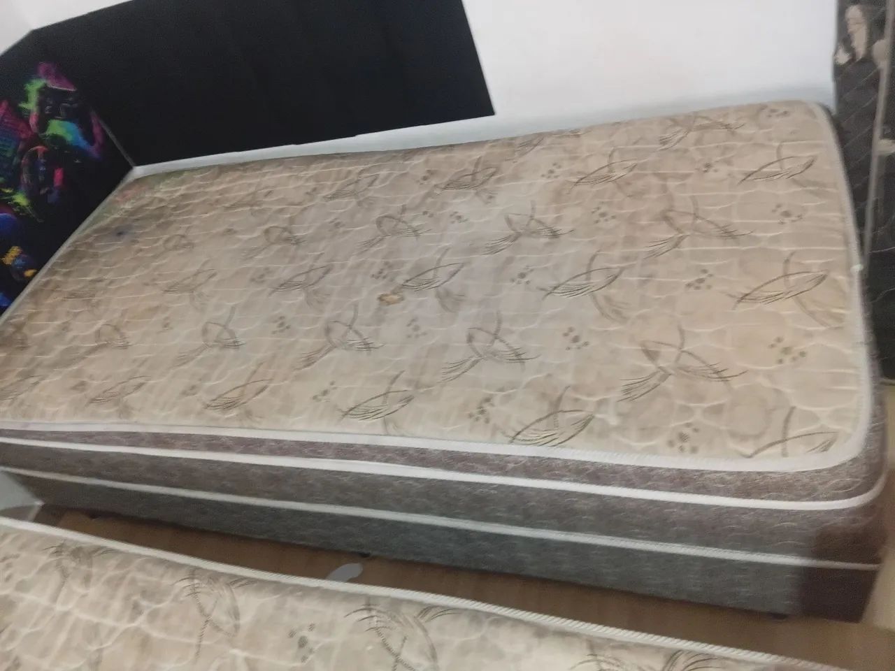 Duas cama box solteiro de molas - Foto 3