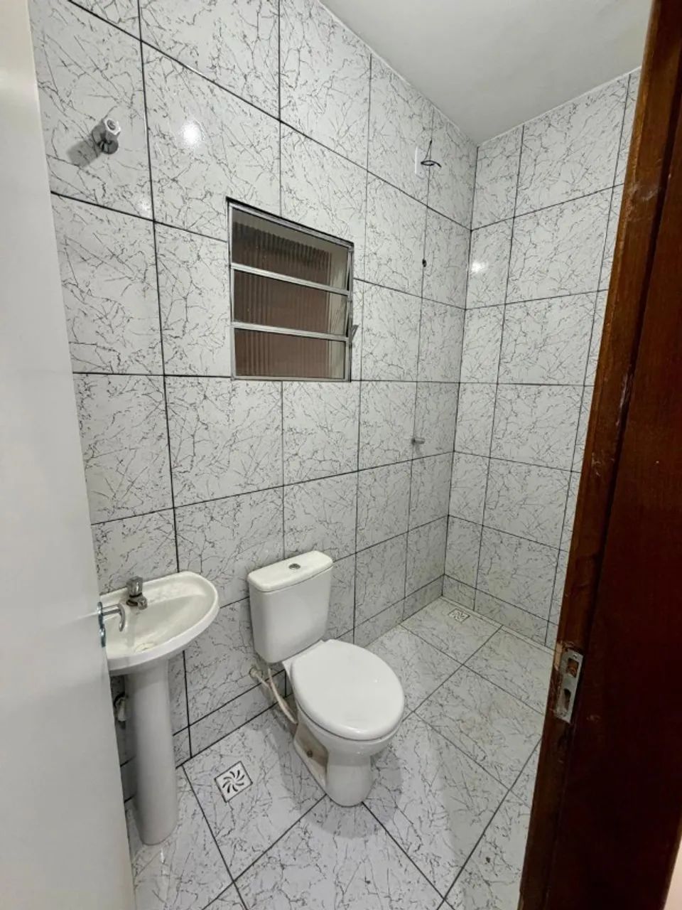 Casa 2 Quartos à Venda com Quintal e Garagem - Jd Regina - Foto 4