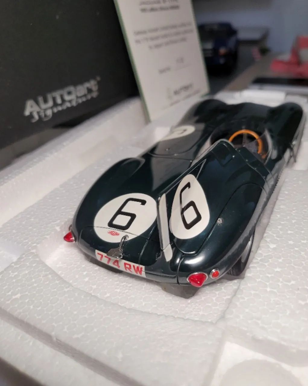 Miniatura 1:18 Jaguar D-type campeã 24 horas Le mans 1955 Autoart