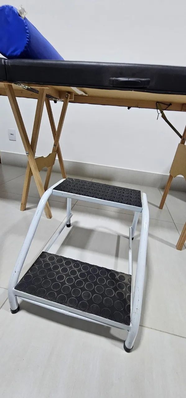 Maca de massagem/fisioterapia dobravel - Foto 6