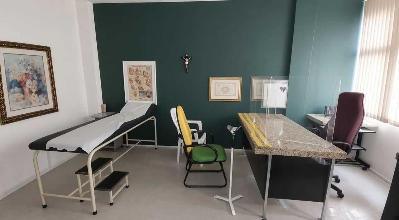 Sala comercial para venda no Centro de Sorocaba, com banheiro privativo, 2 elevadores em l