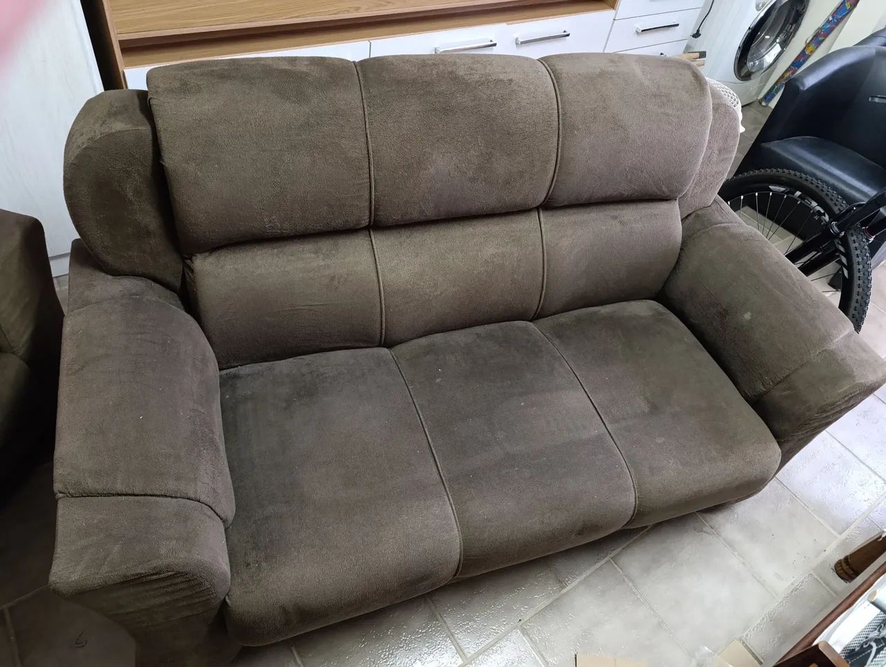 GRANDE OPORTUNIDADE, JOGO DE SOFA DE 2 E 3 LUGARES - SEMI NOVO.