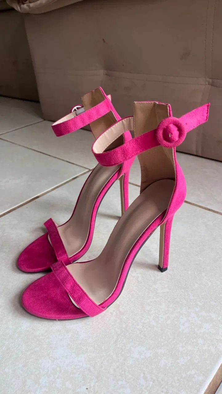 Vendo Salto Rosa tamanho 36