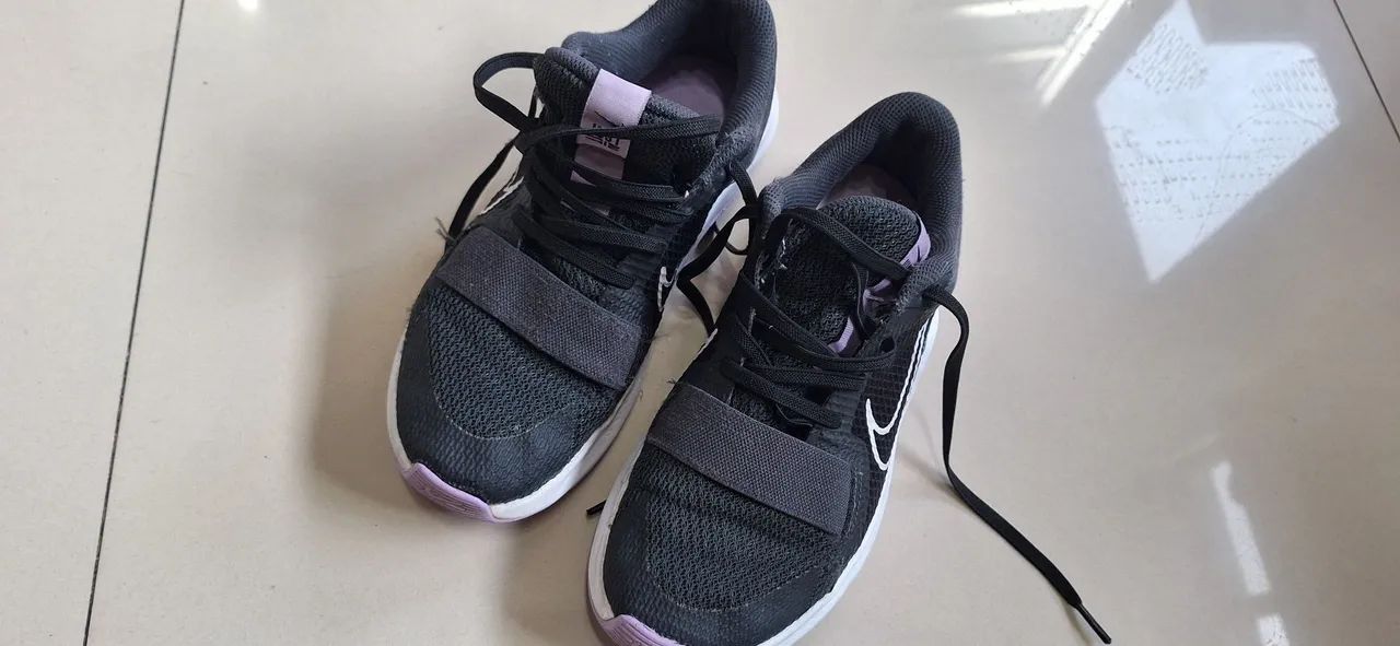 Nike MC Trainer 2 Lilás e Preto TAM 34 - Foto 3