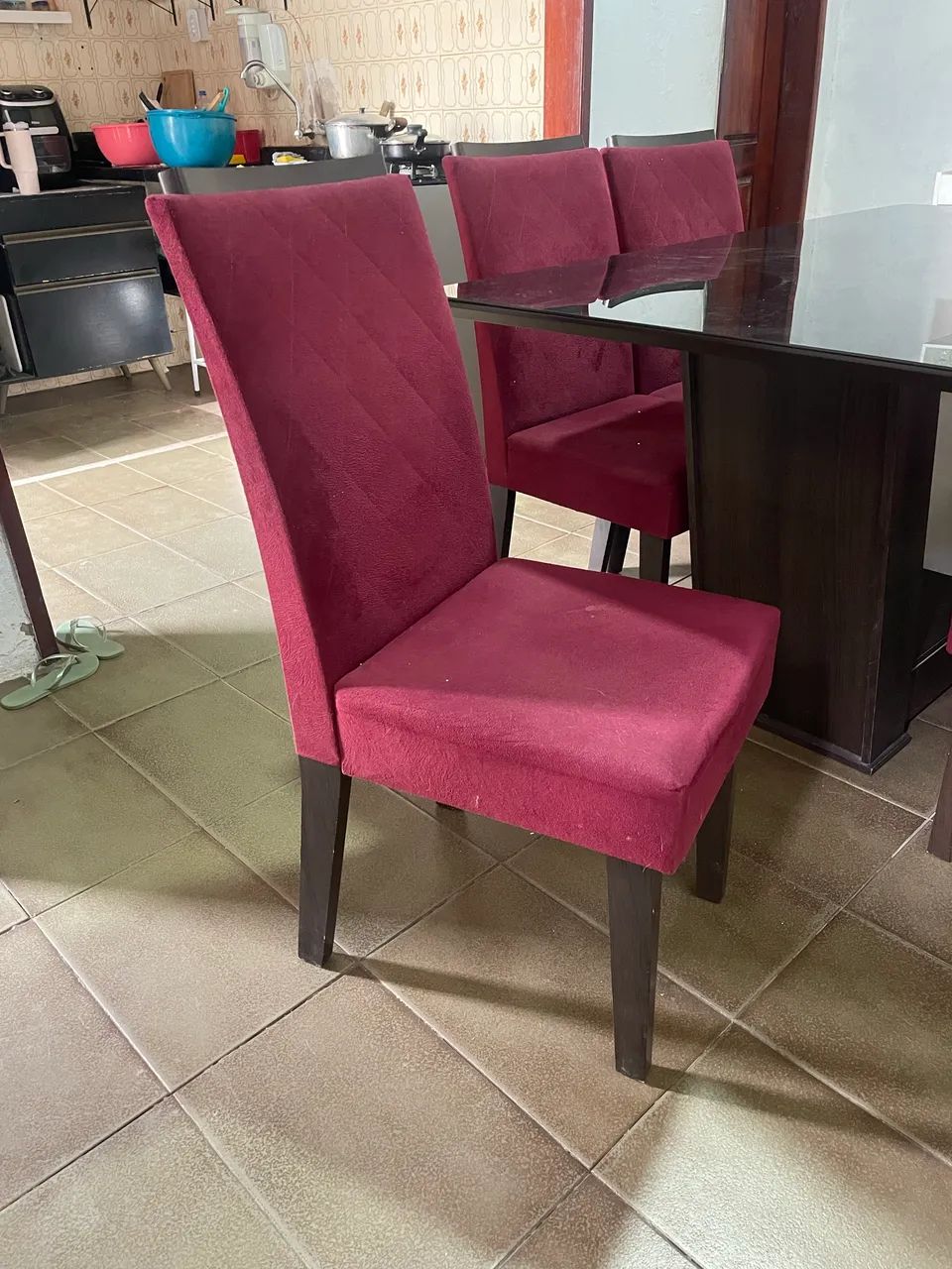 CONJUNTO MESA COM 6 CADEIRAS + POLTRONA+MESA DE CENTRO  - Foto 4