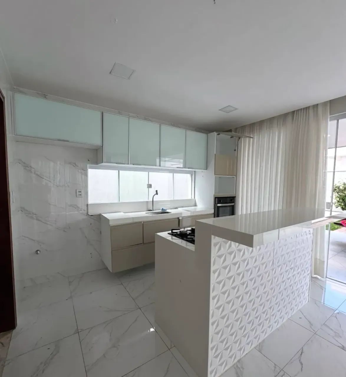 Casa com 4/4 duplex com piscina - Móveis planejados e hidromassagem - Foto 4