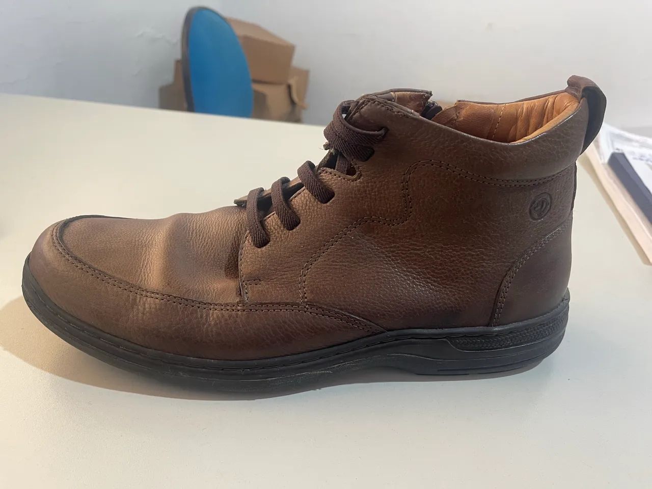 Vende-se Bota Anatomic Gel N 41  - Foto 2