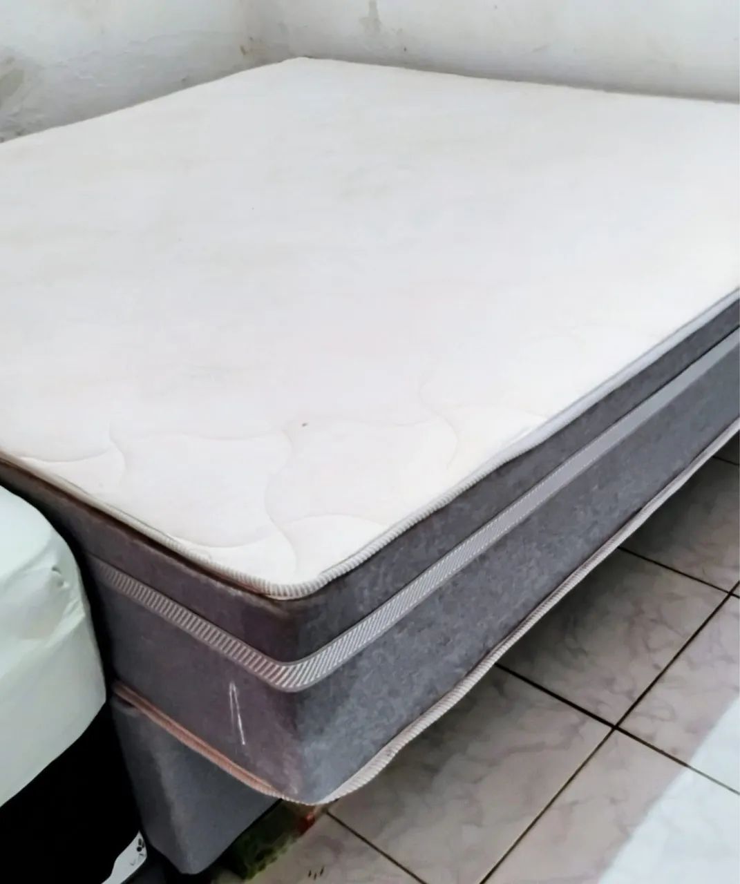 Cama nova queen 