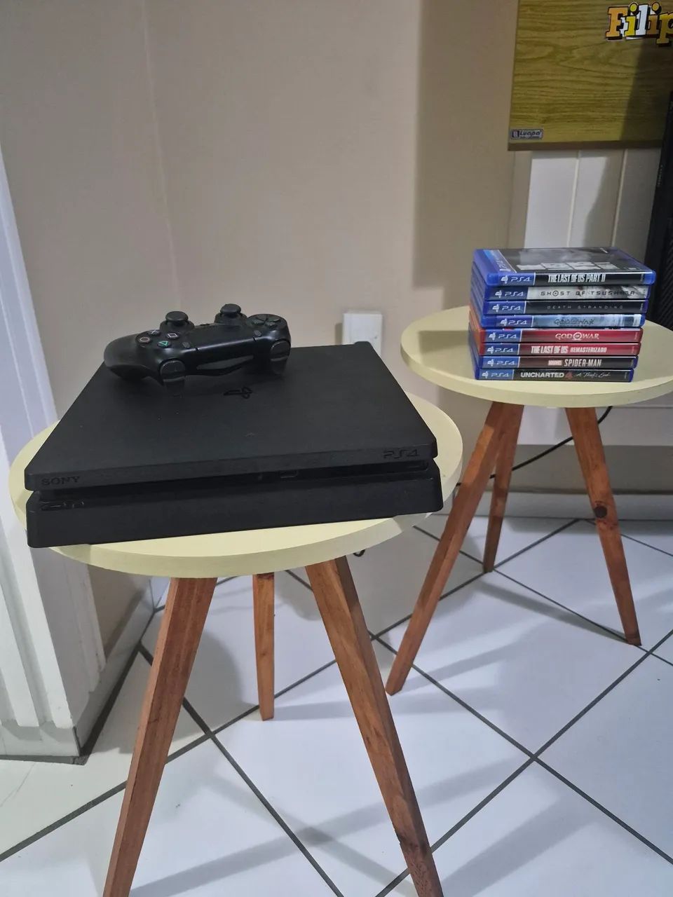 Ps4 slin com 2 jogos 1300 e com 8 18000