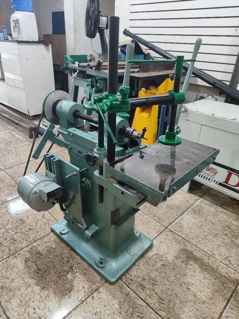 Furadeira Horizontal Invicta