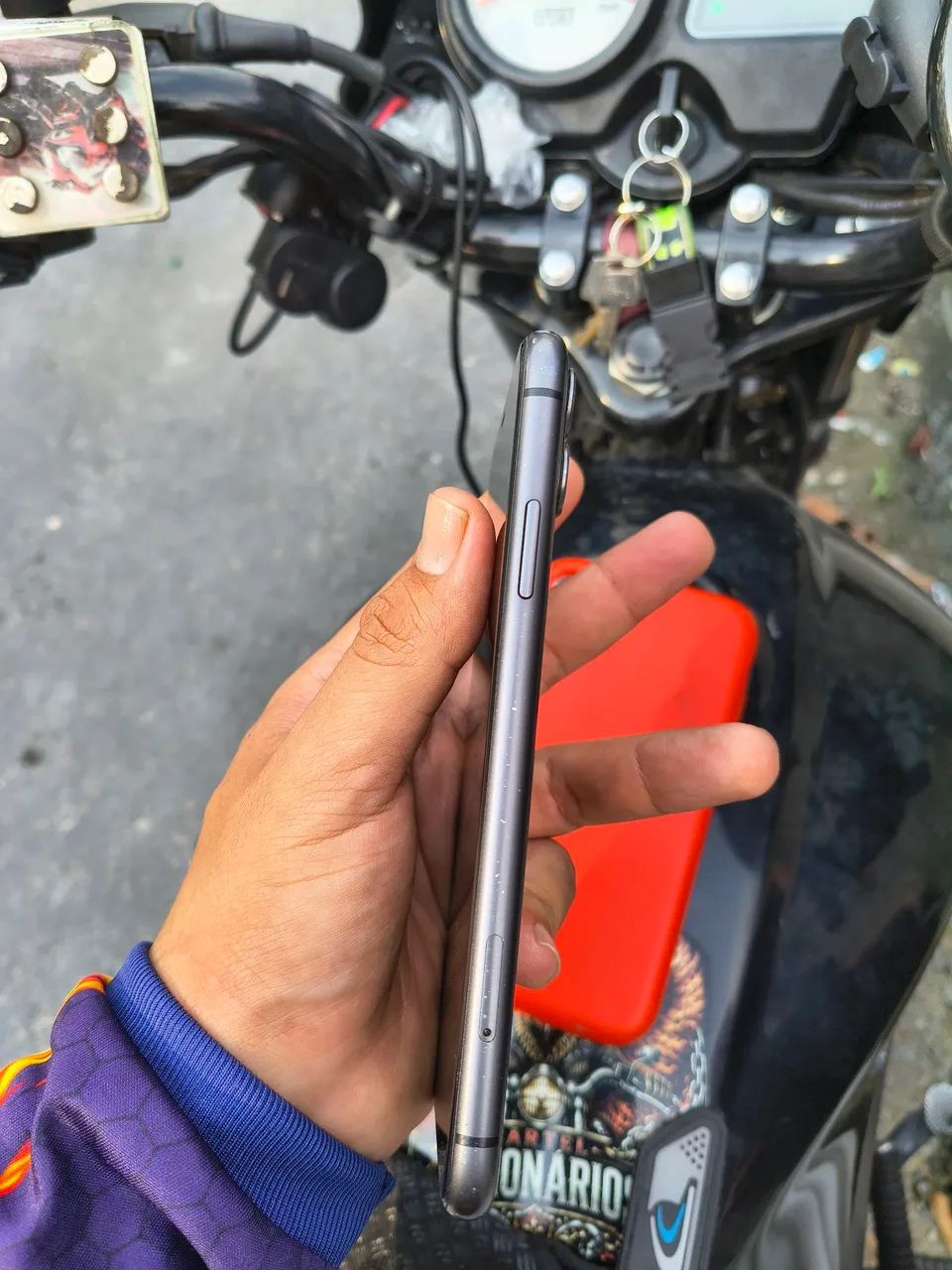 iPhone 11 128G - Foto 5