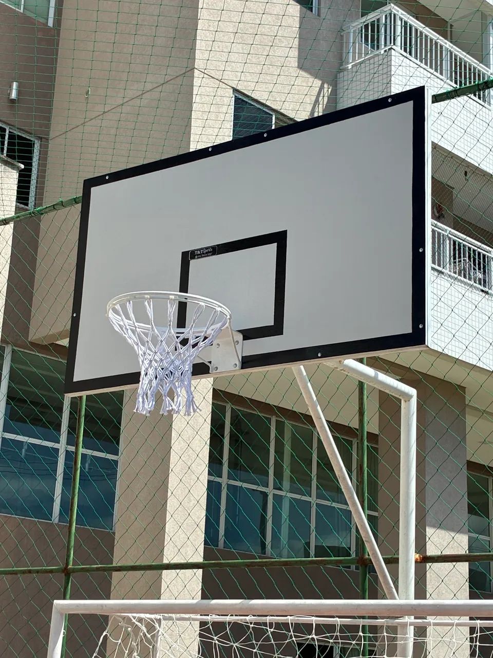 Tabelas de basquete e aros oficiais. - Foto 3