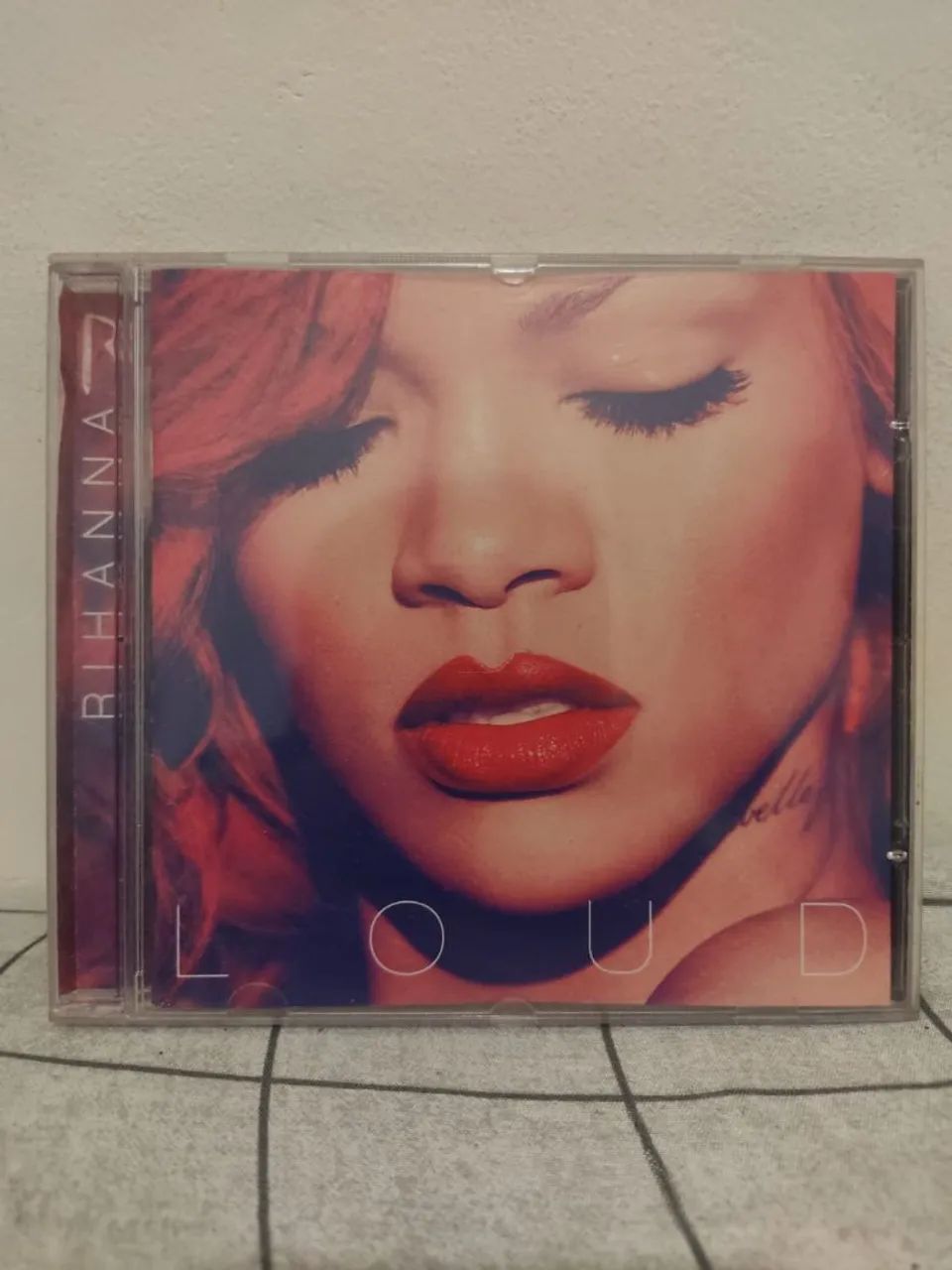 CD LOUD RIHANNA