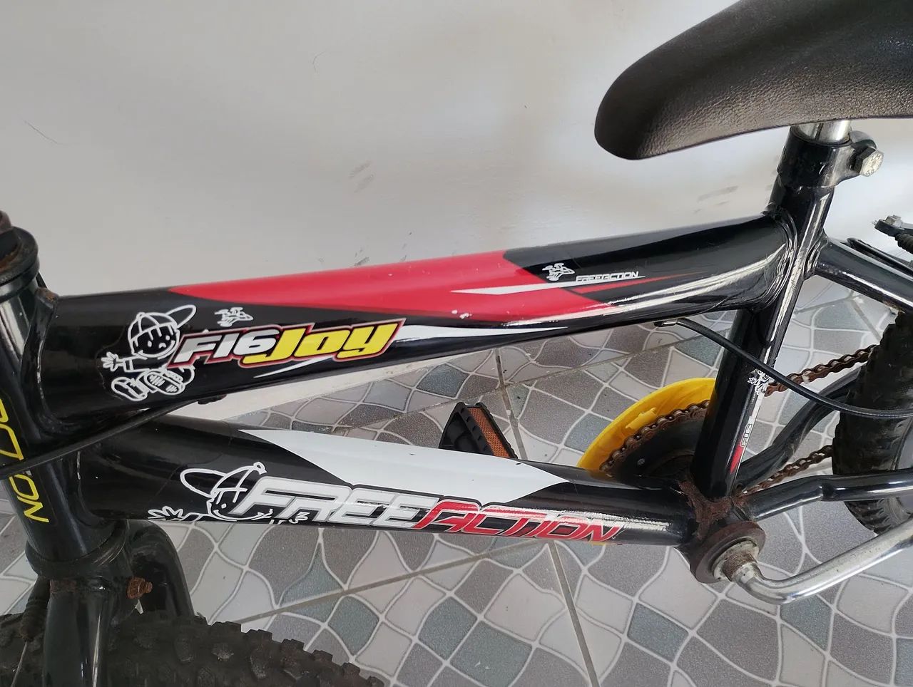 Bicicleta aro 16 - Foto 2
