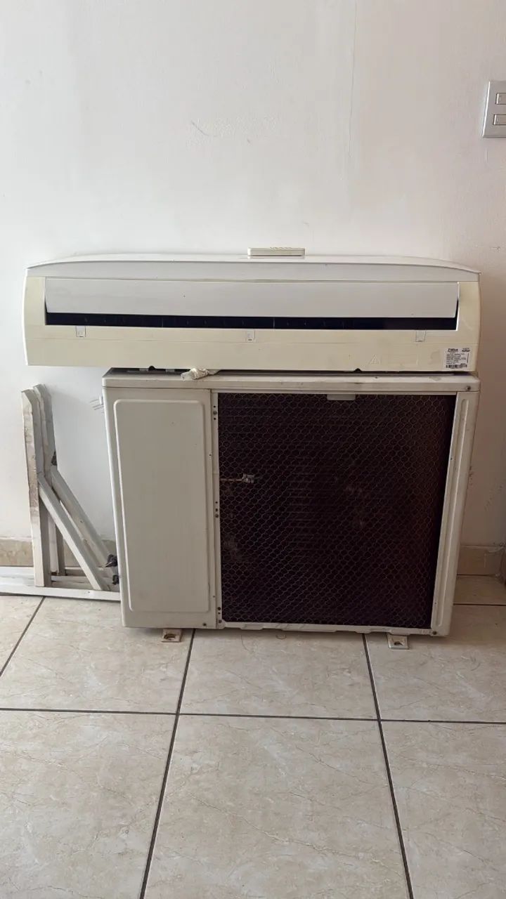 AR CONDICIONADO 24000 BTUS