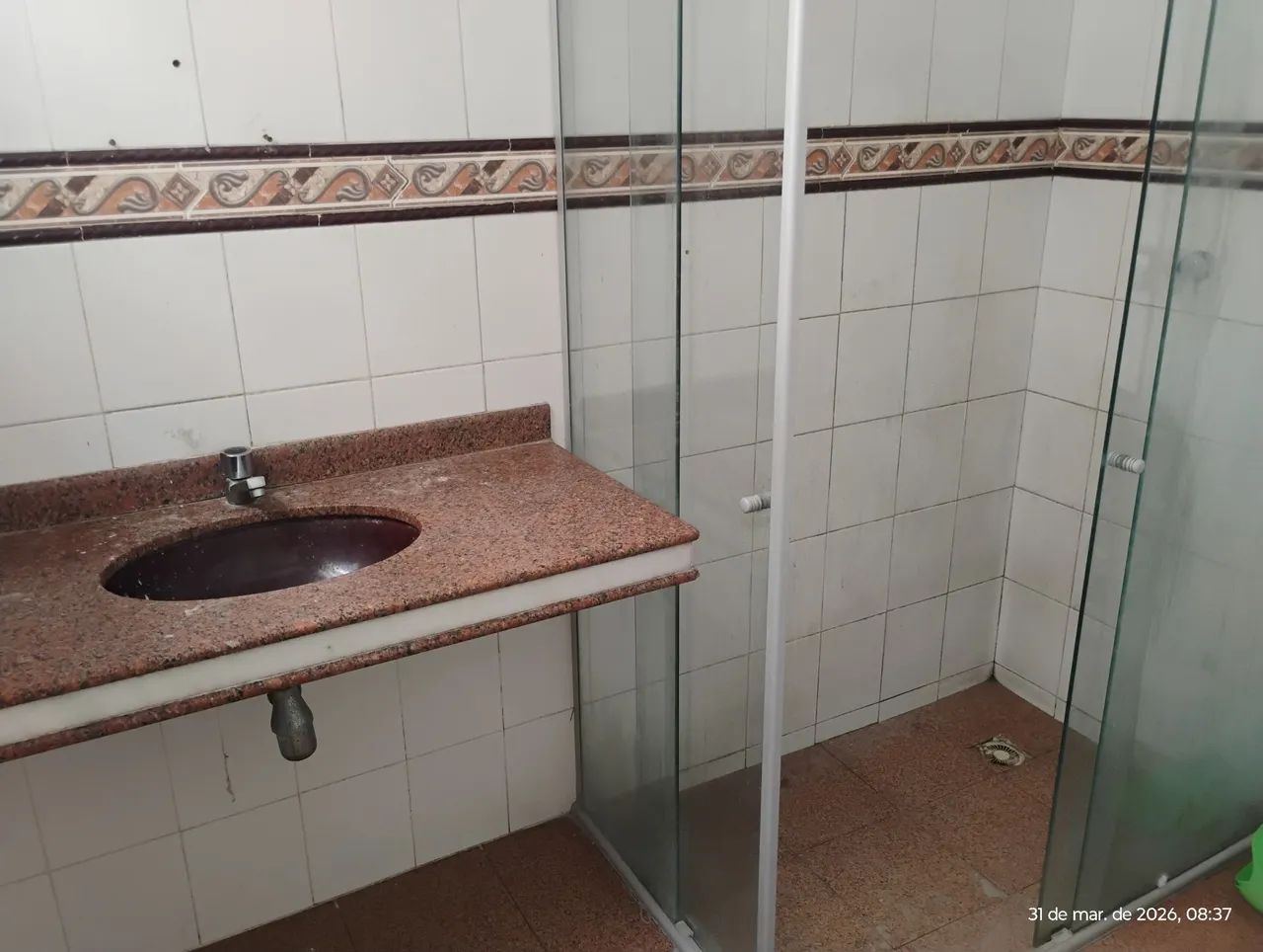 Quarto mobiliado