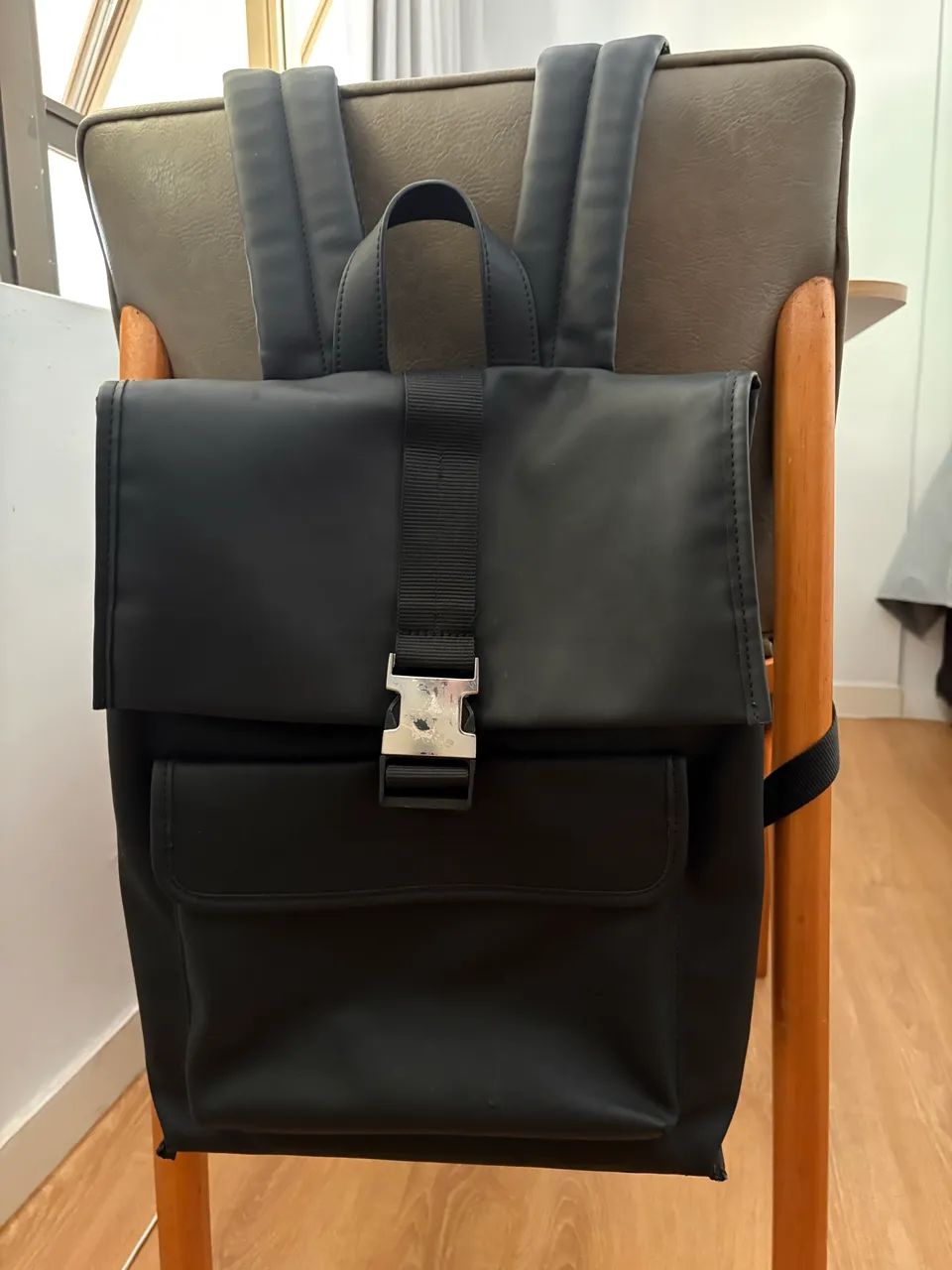 Mochila preta original ZARA - Foto 2