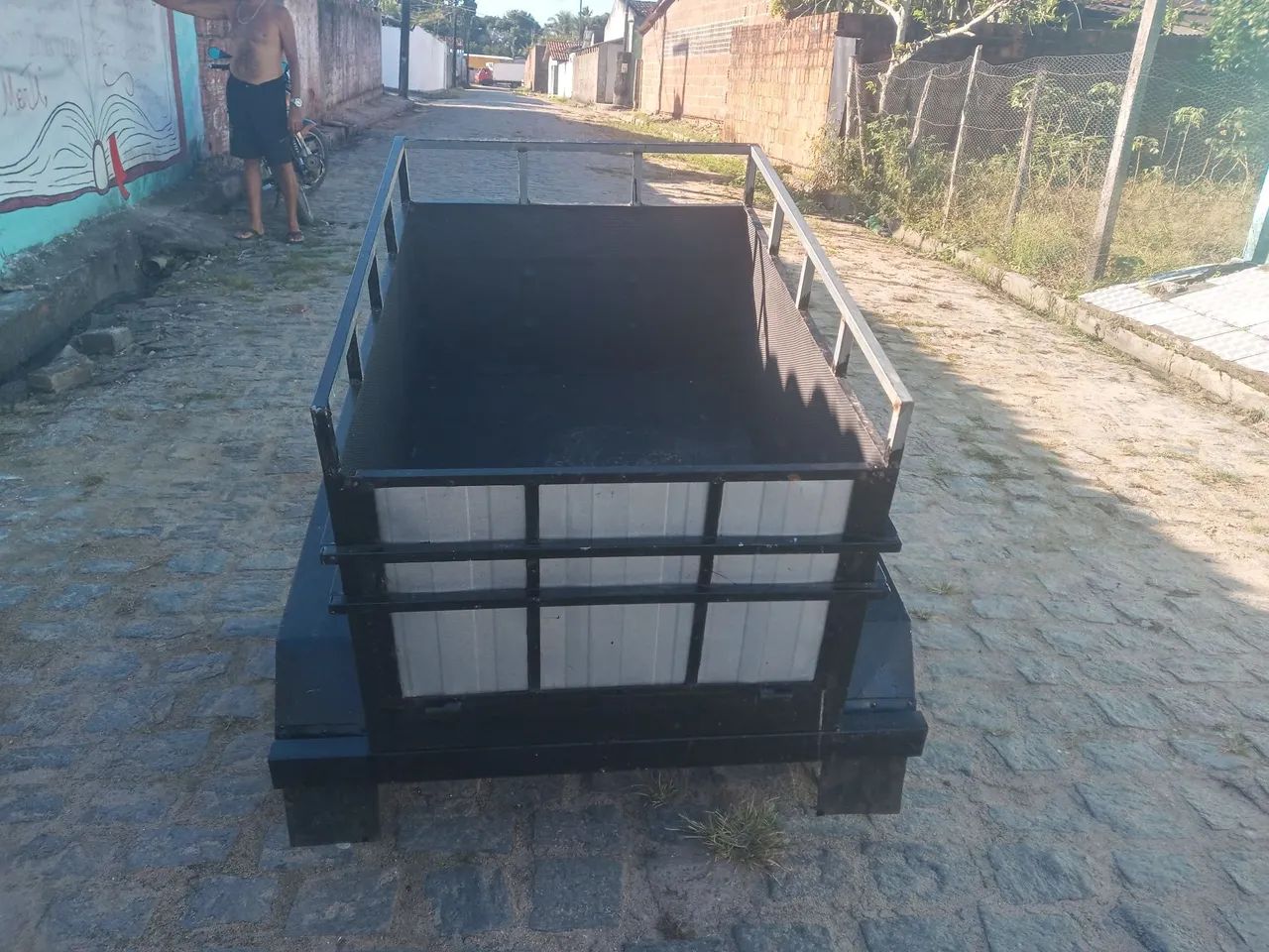 Reboque/carroça para carro e moto