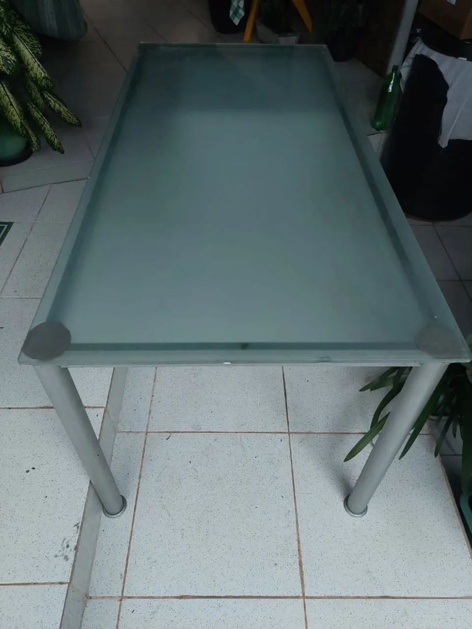 Mesa de vidro com gaveteiro para escritório  - Foto 2