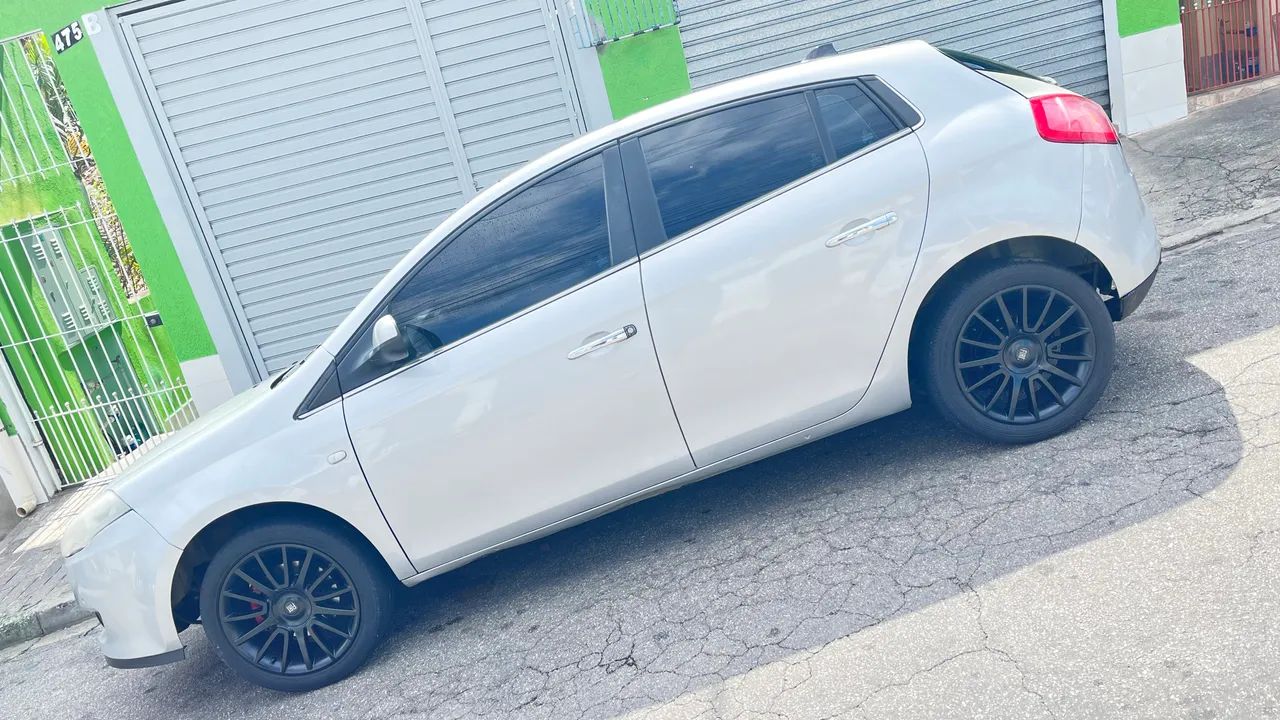 Fiat Bravo Absolute Dualogic 1.8 Flex 16V 5P 2014 - Foto 2