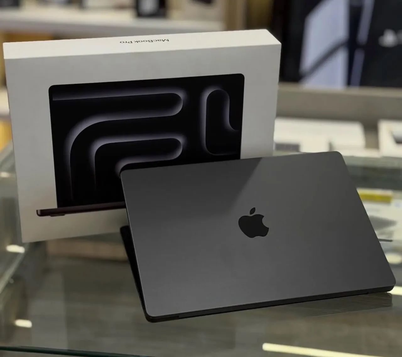 MacBook Pro M5 Pol 14 16/1TB Lacrado