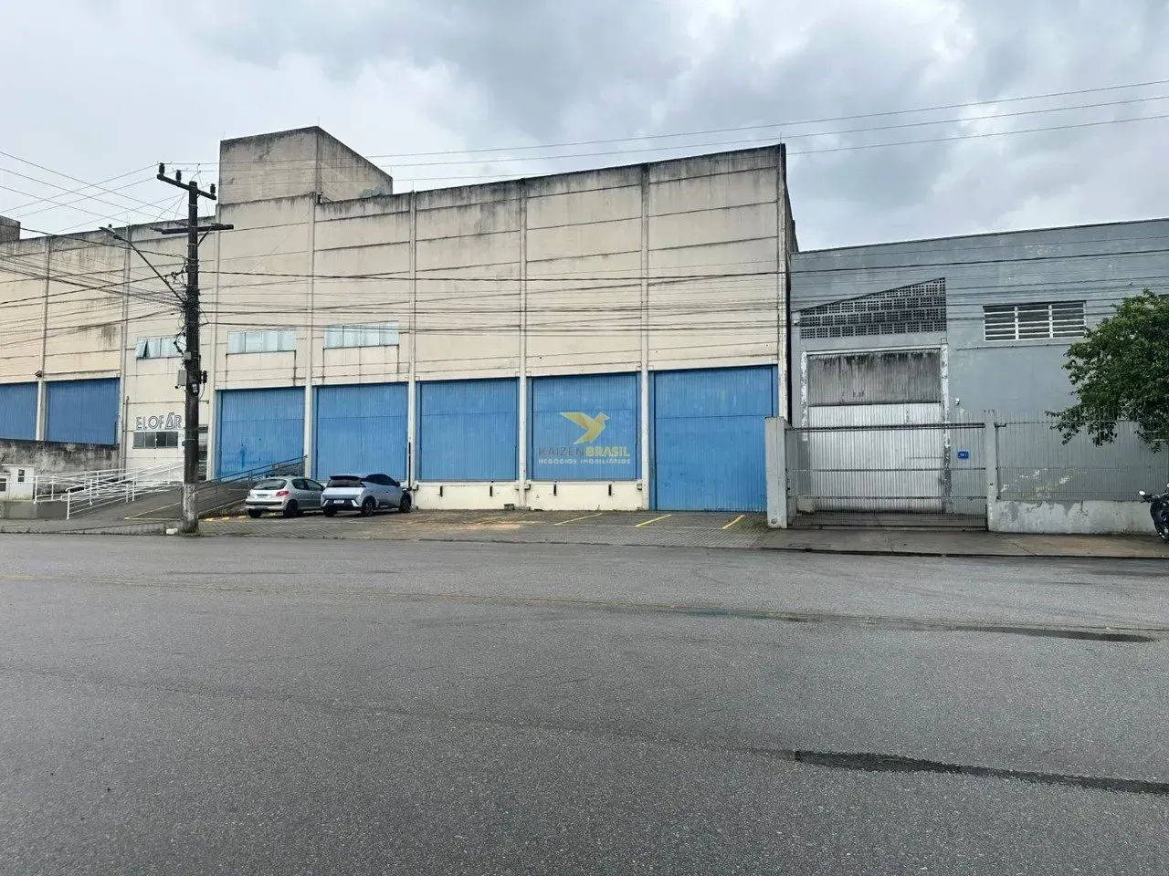Galpão Logístico 966m² com 4 Docas e Rampa - CEIP Palhoça (Jardim Eldorado)