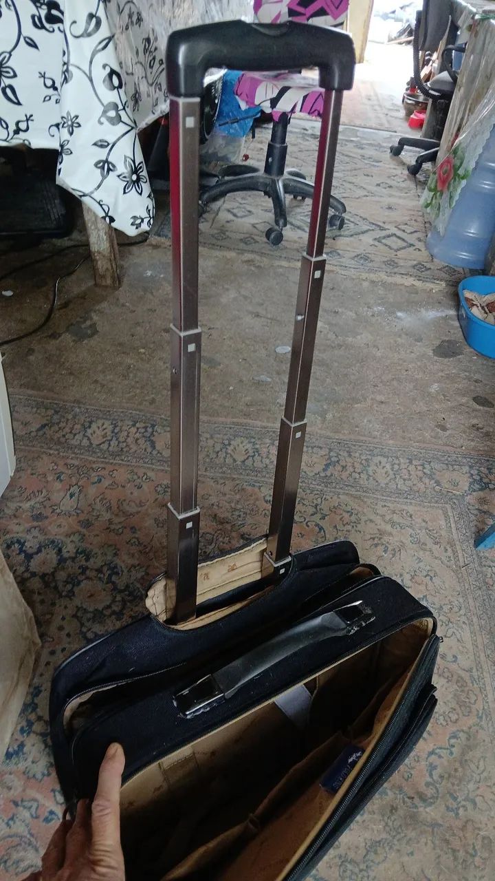 Maleta executiva de viagem.  - Foto 3