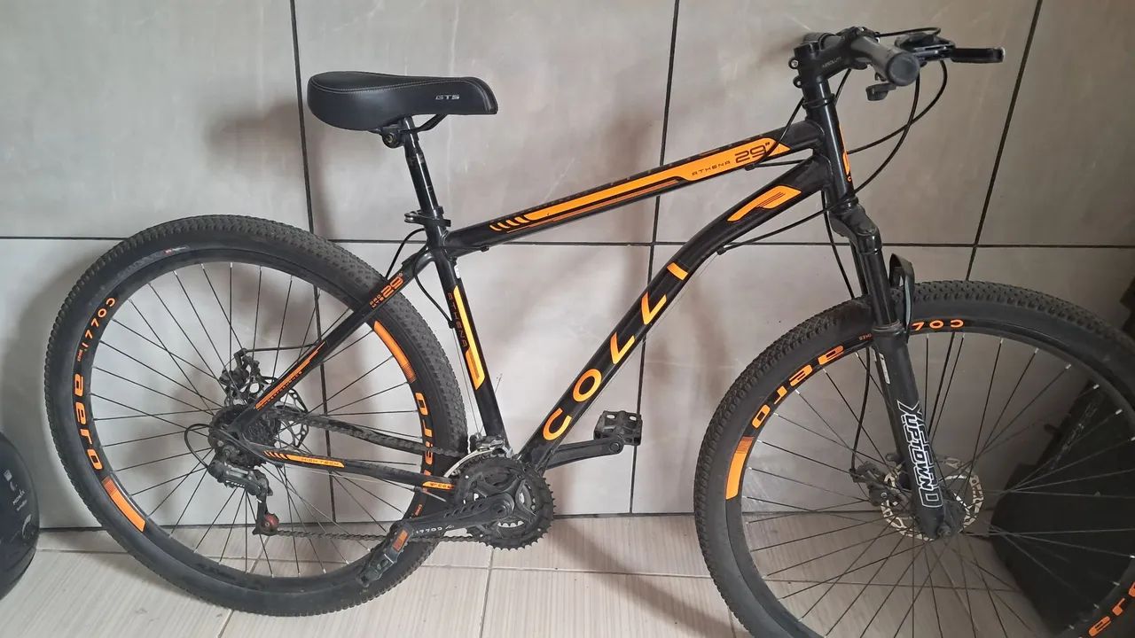 Bocicleta semi nova aro 29 