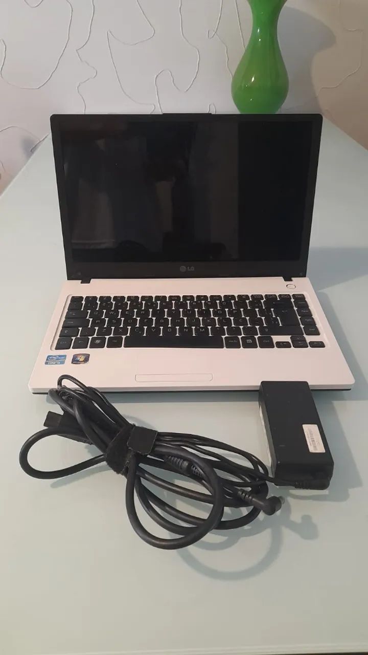 Notebook LG P42 - Usado