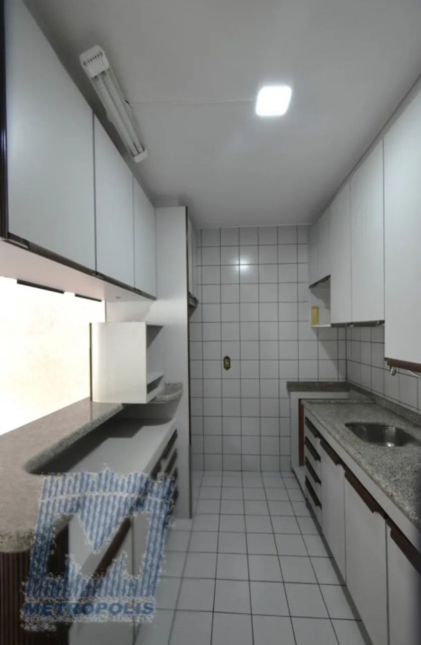 Apartamento de 2 quartos e vaga de garagem para alugar na praia Brava - Florianópolis/SC - Foto 5