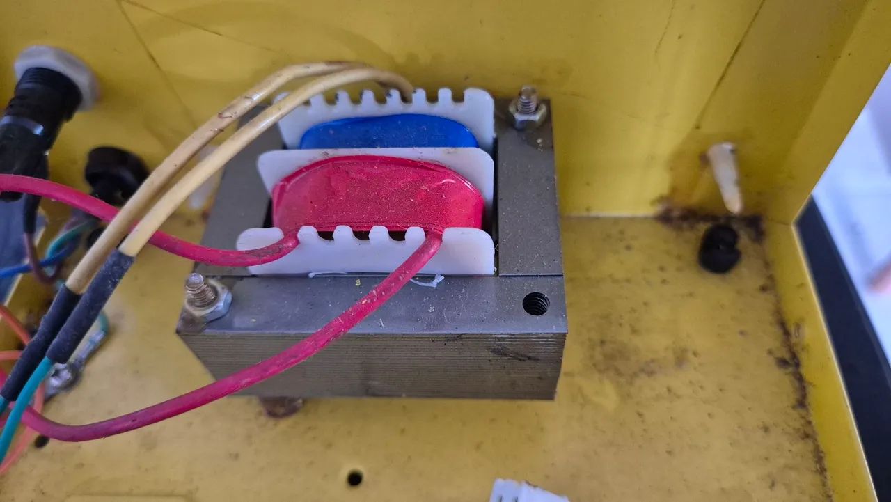 Transformador para estação YaXun de 220V