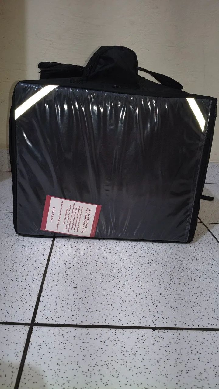 Bag Delivery 45L Preta - Estado de Nova. Comprei mas não usei. 