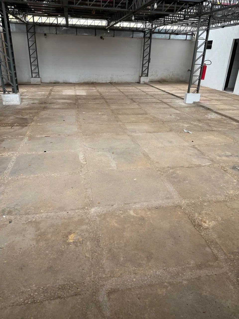 Alugo Galpão 1500m2 com escritórios  - Foto 4