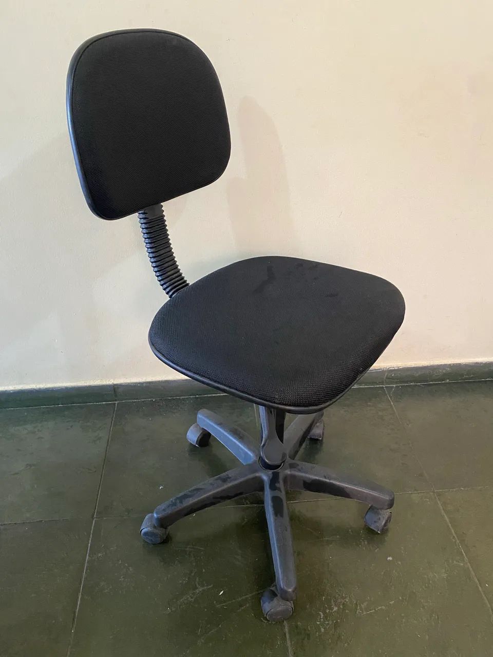 2 Cadeiras Escritório Secretaria  - Foto 2