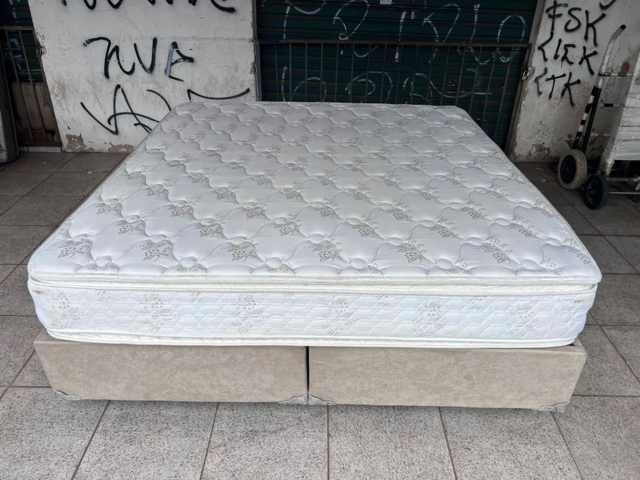 Cama box super king size Colchão molas ensacandas bambú 