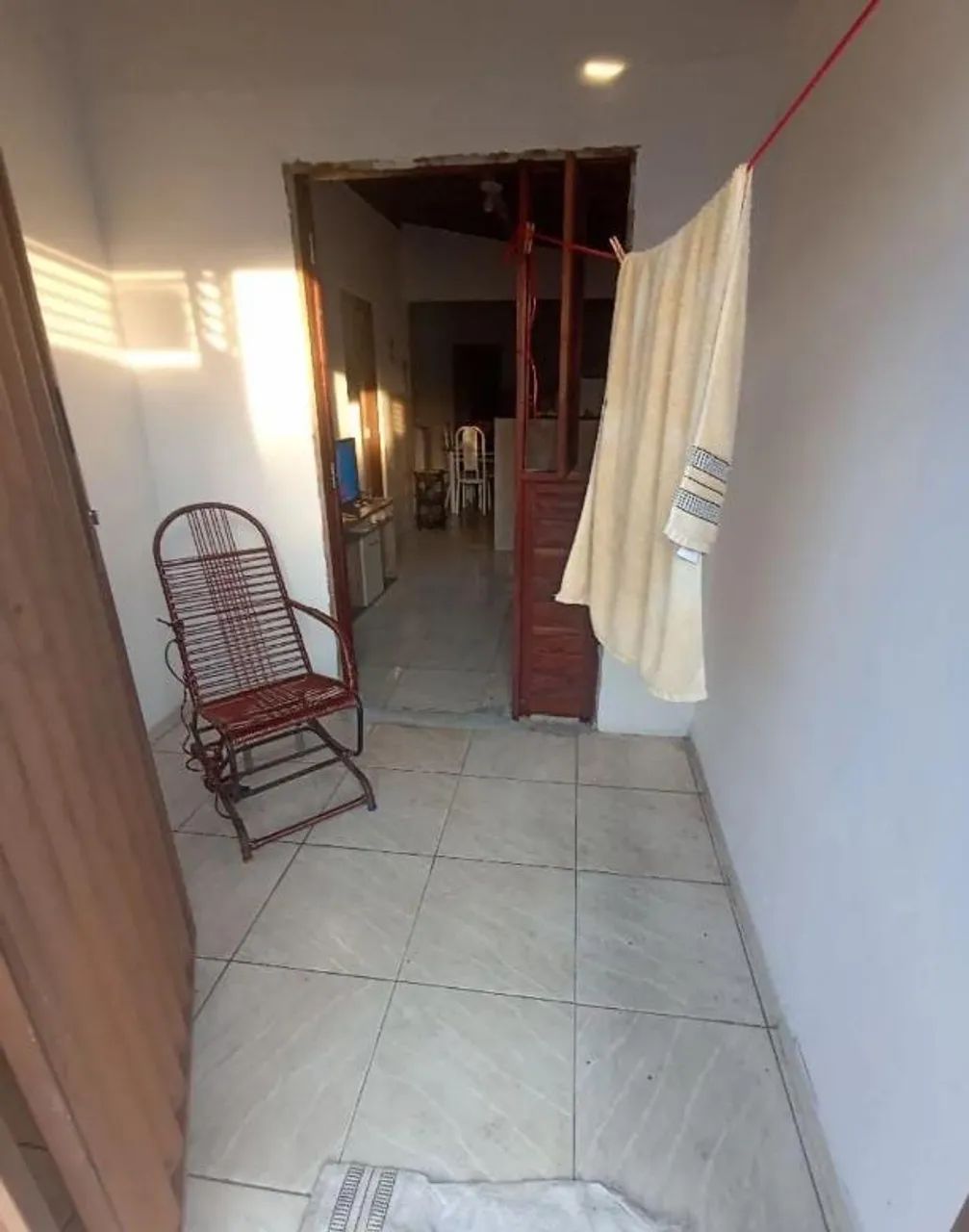 Vende-se no sol nascente, trecho 3  - Foto 2