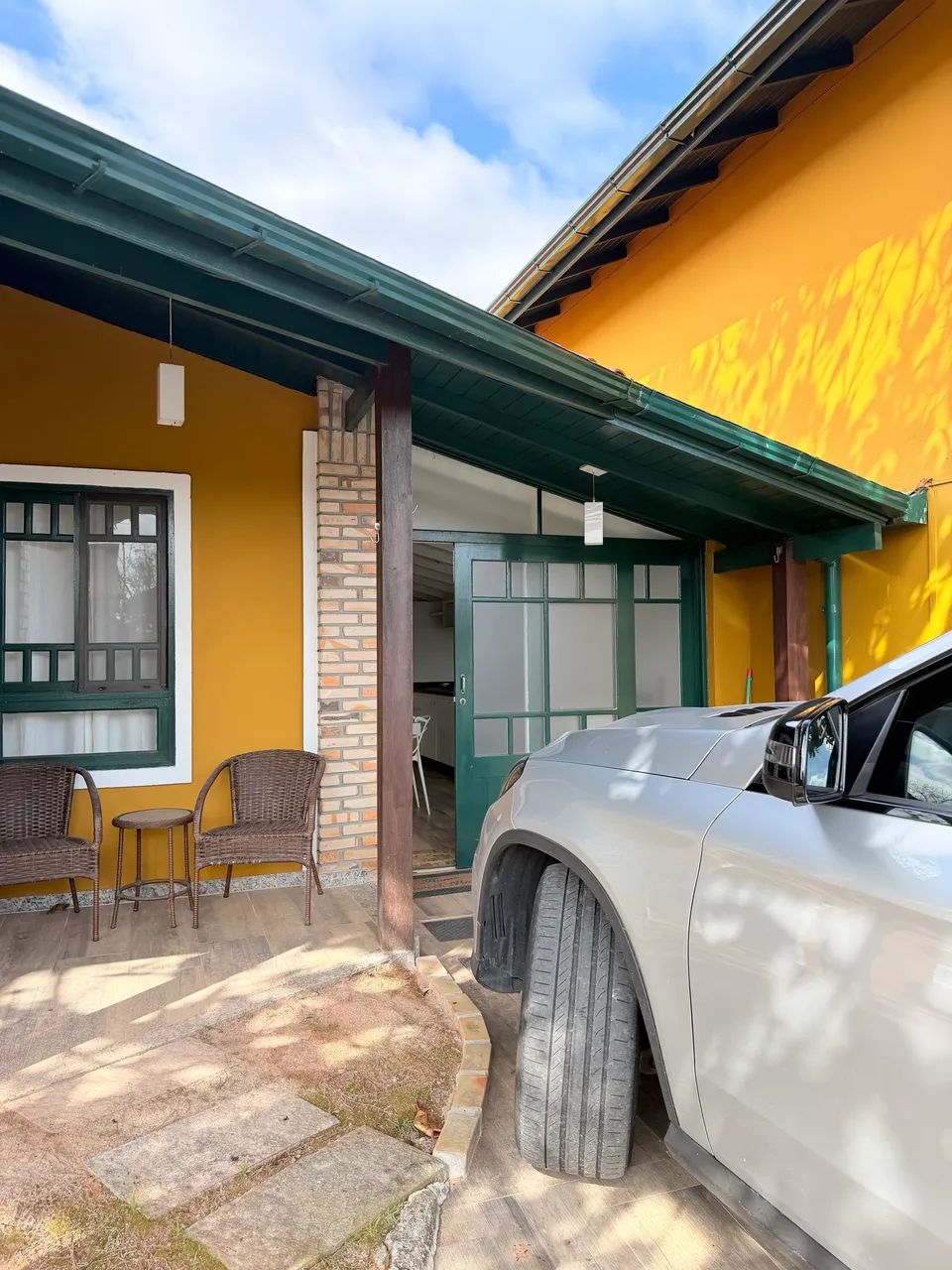 Casa estilo chalé a 150m da Praia de Ponta das Canas | Jacuzzi + Condomínio com Piscinas - Foto 3