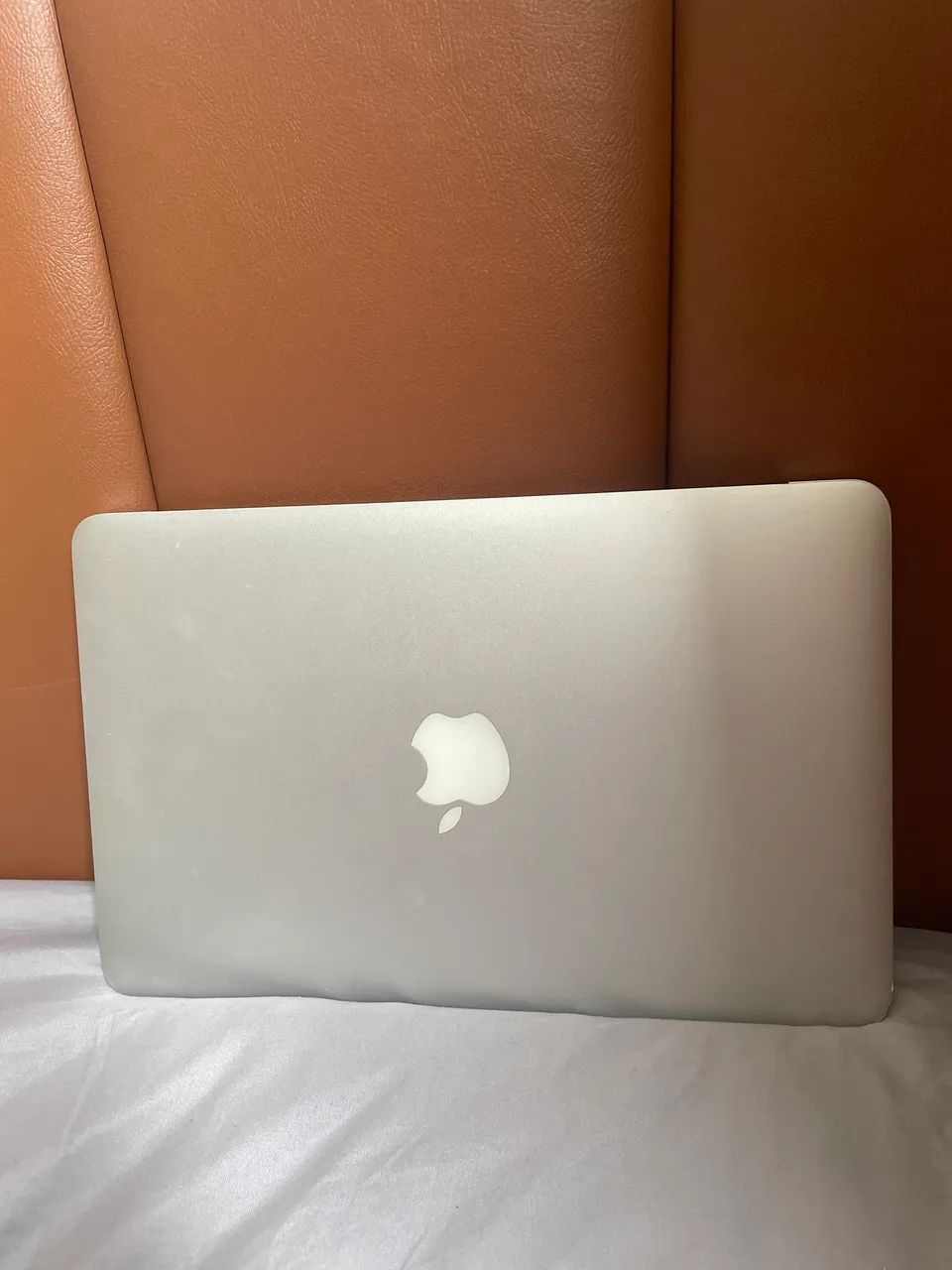 MacBook Air 11 Early 2014 - SSD 128GB + Excelente Bateria