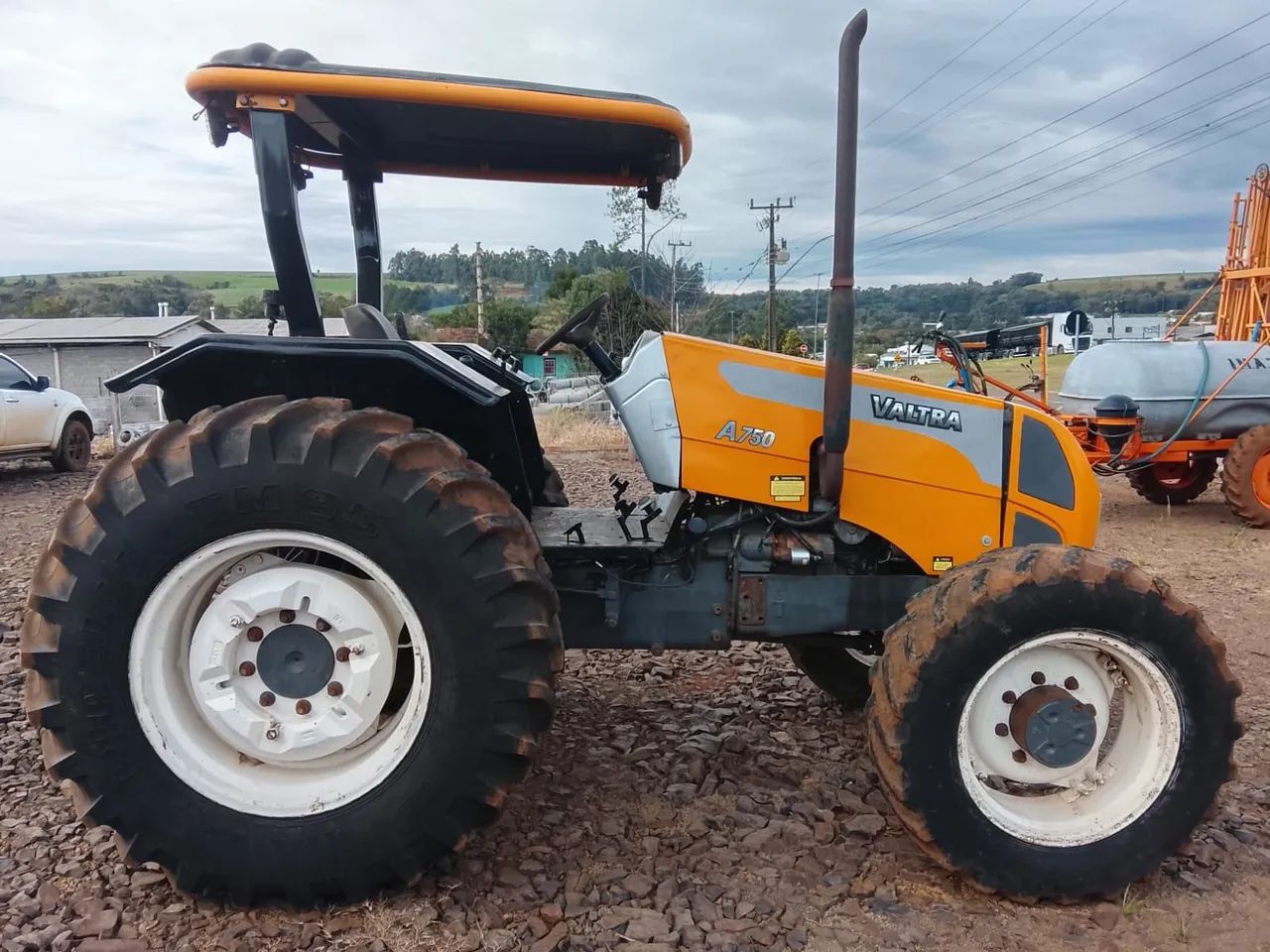 Trator Valtra A750 - Foto 2
