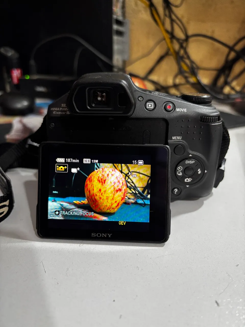 sony hx200v