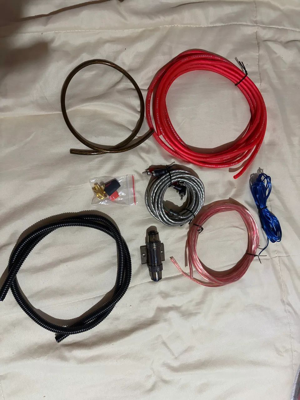 Kit completo para instalação de som automotivo 