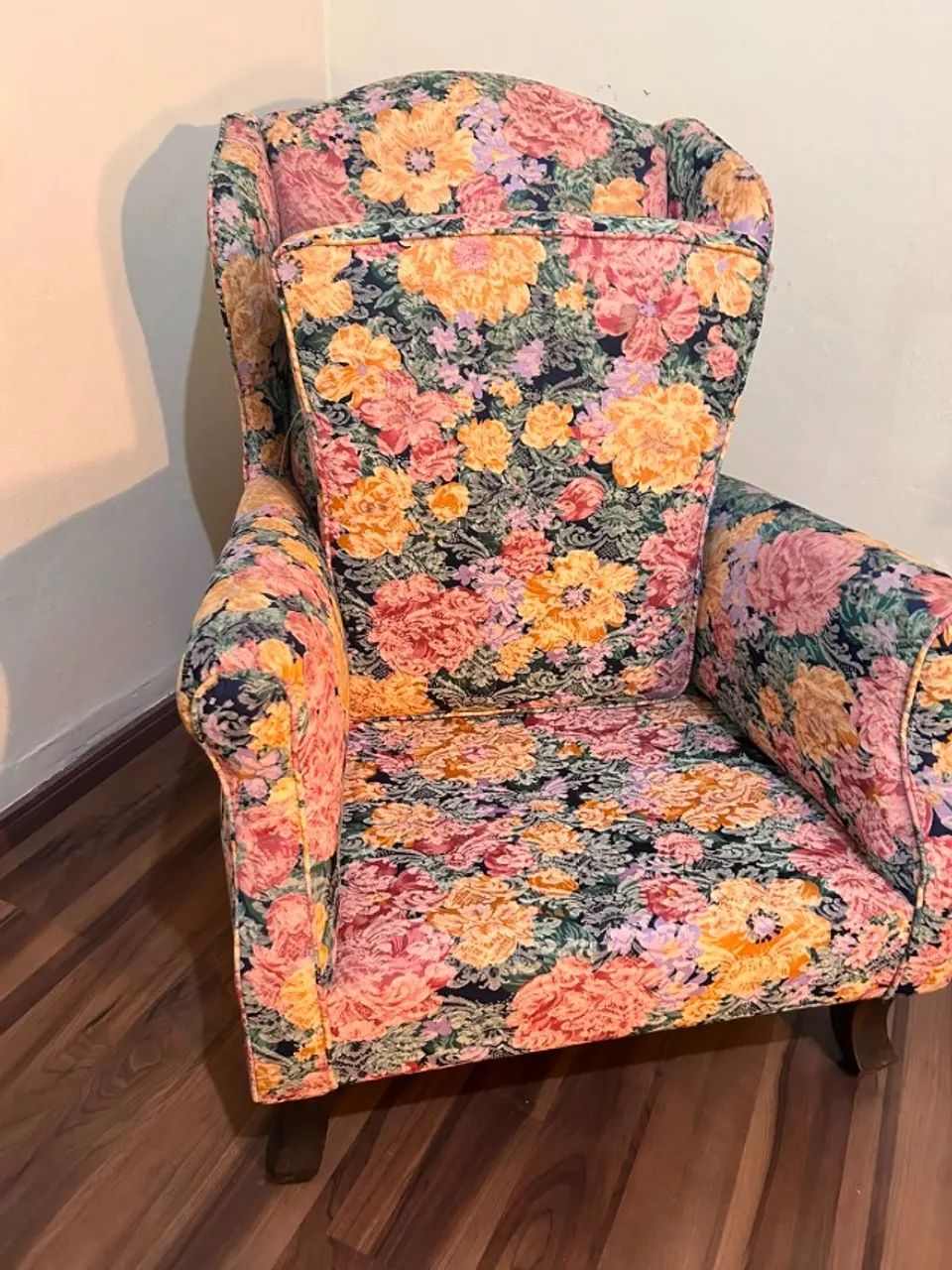 Poltrona Bergère Clássica Estofada - Excelente Estado - Foto 3