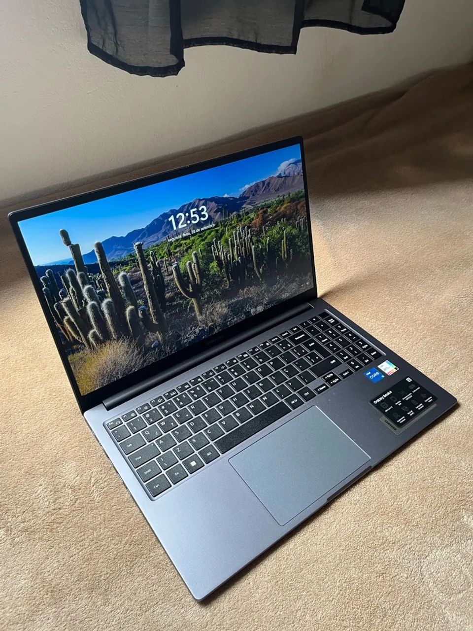 Samsung Galaxy Book ? Intel Core i5