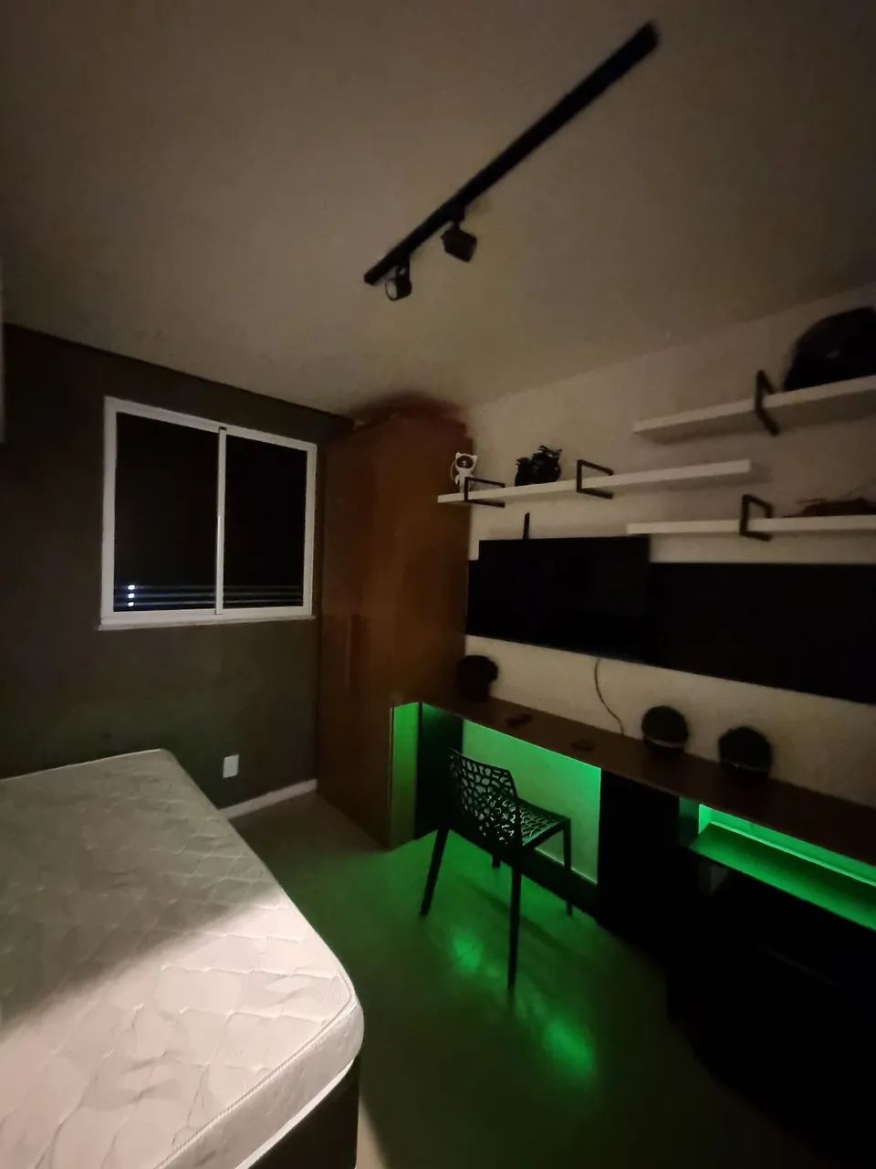 Quarto mobiliado e decorado  - Foto 5