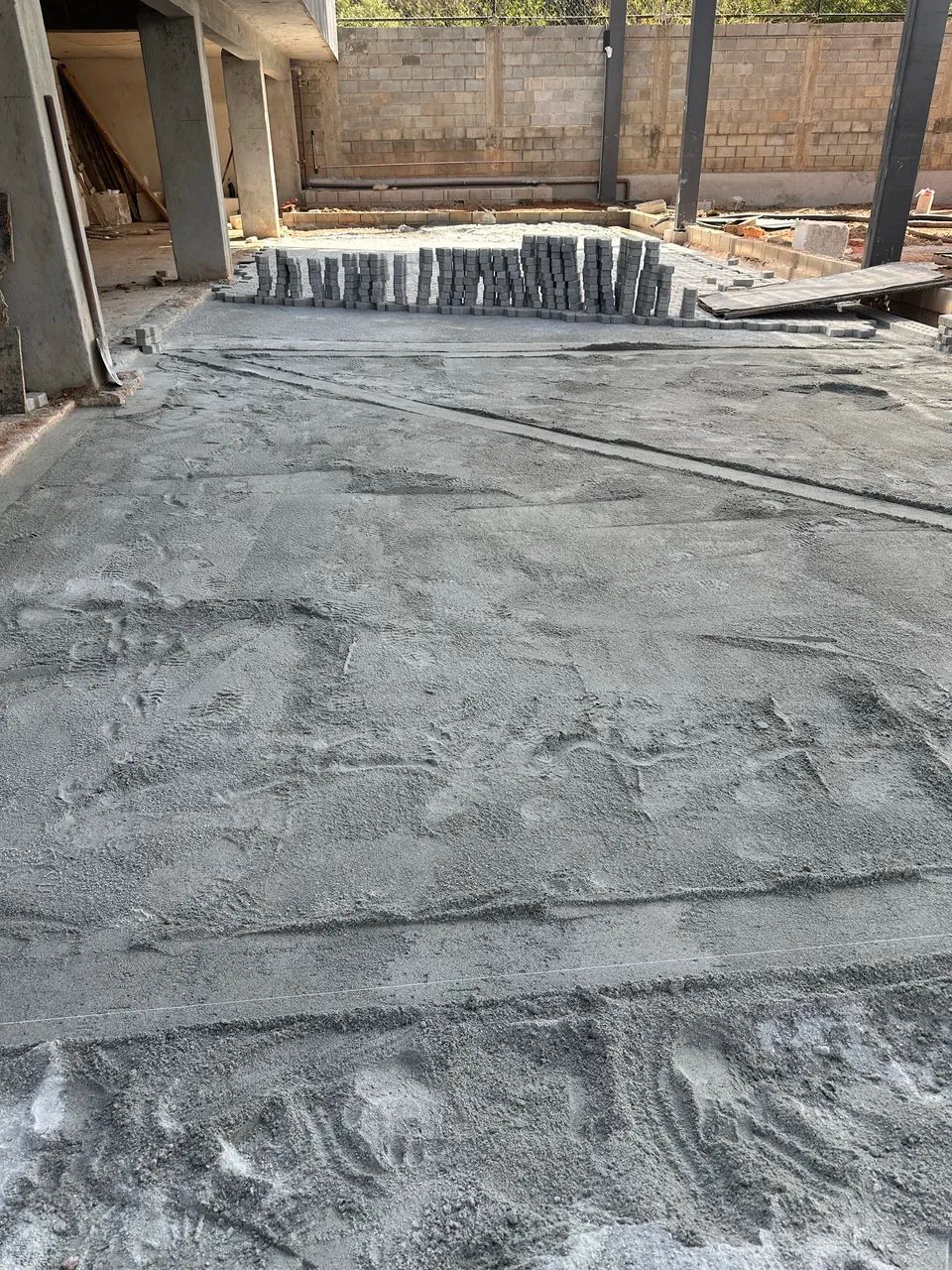 Preciso de ajudante de obra!