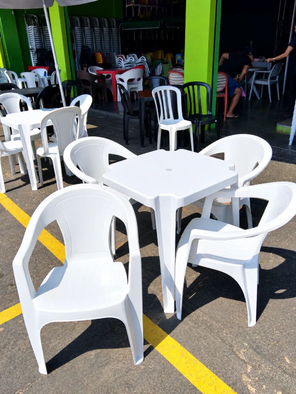 Conjunto de mesa plástico 