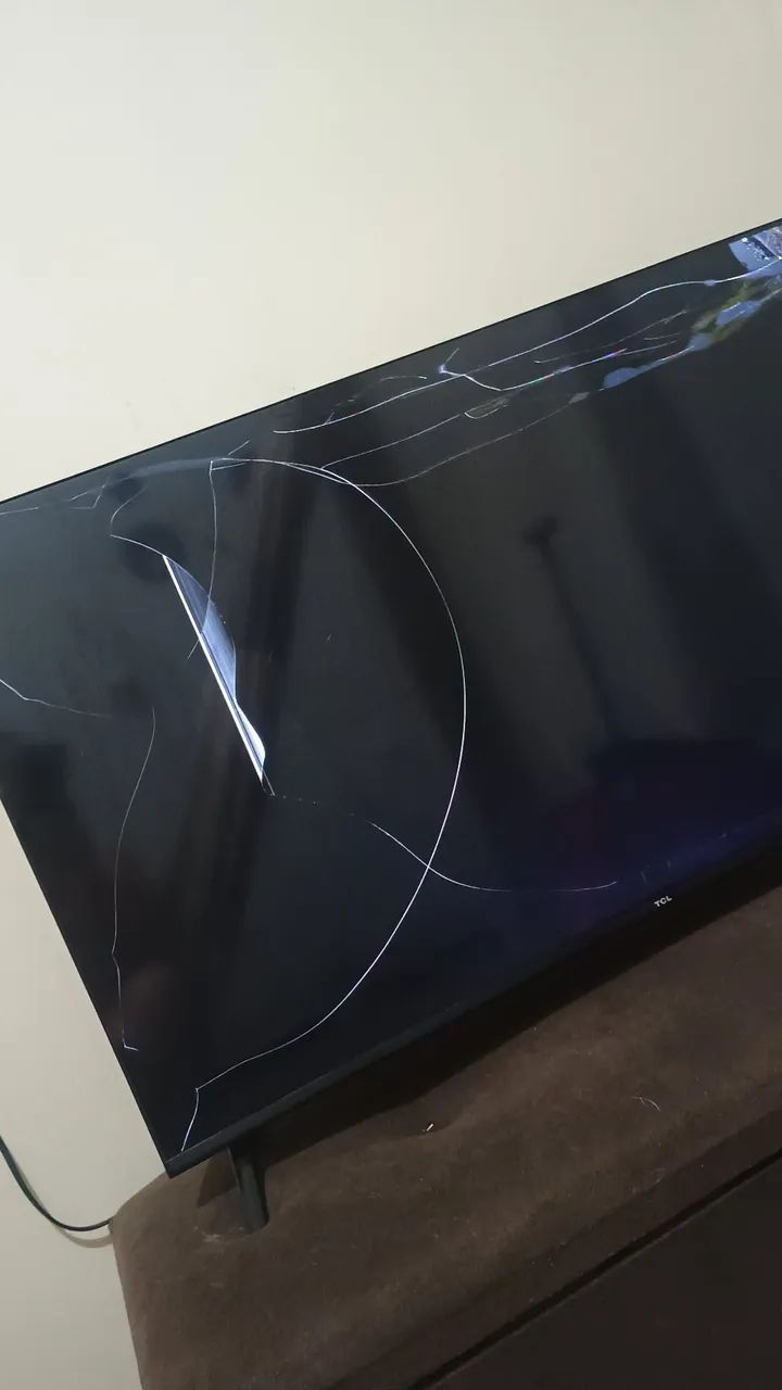 Tv para retirada de peças 