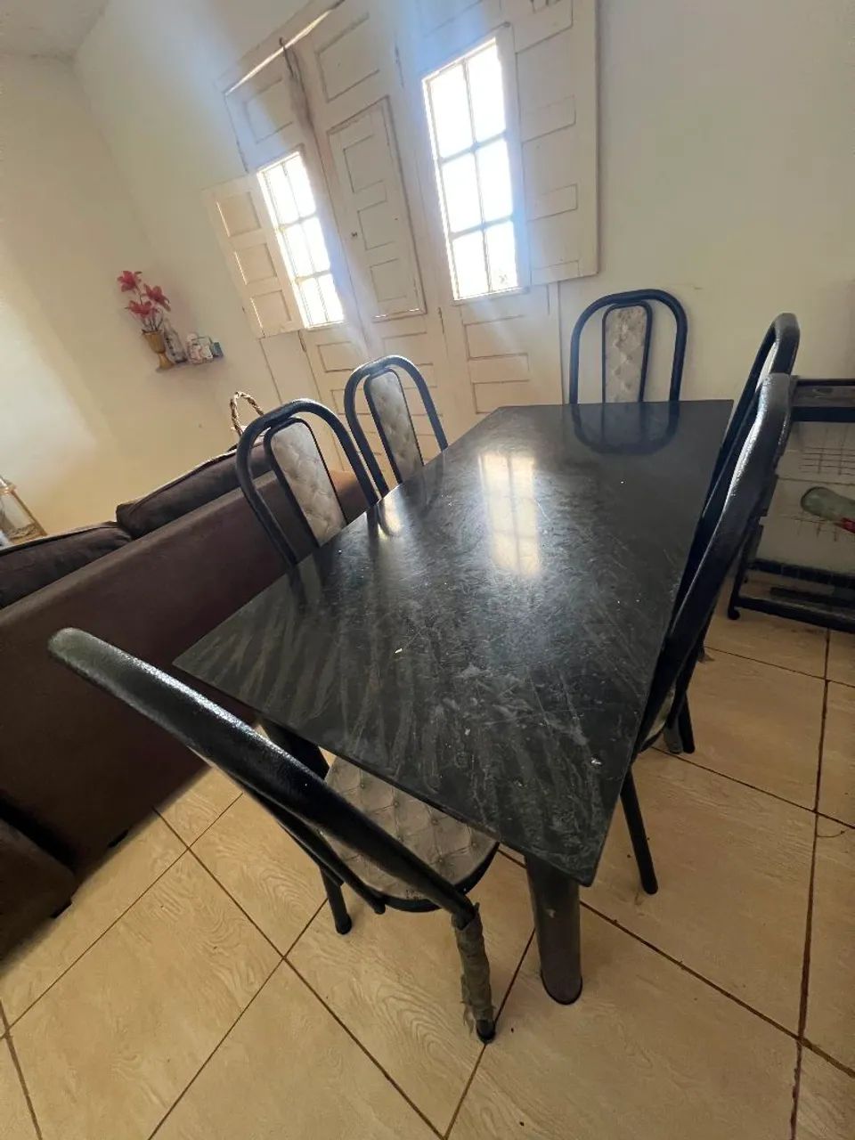 Vendo Mesa de Jantar