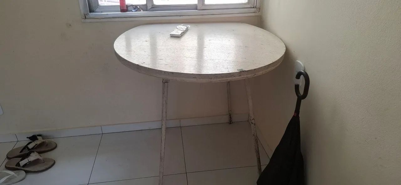 Sofa, kit poltrona, rack e mesa  - Foto 4