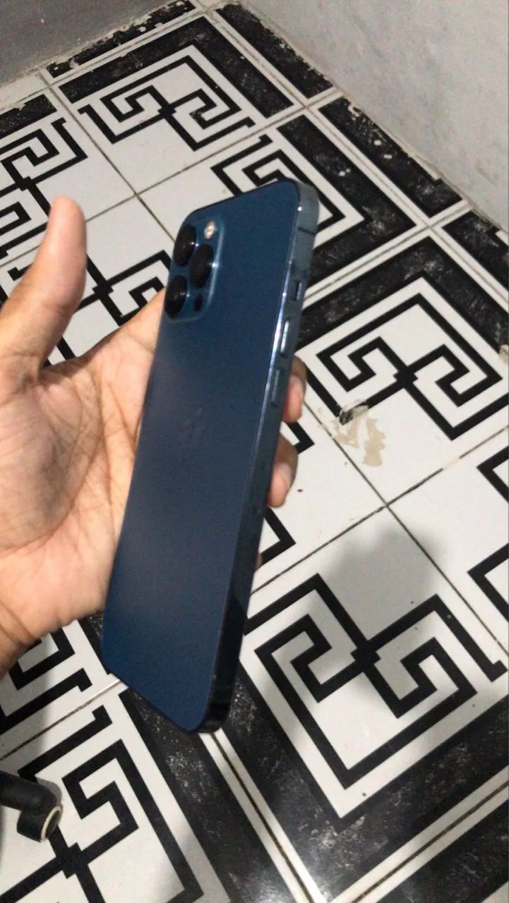 Iphone 12 pro max 256gb todo original - Celulares e Smartphones